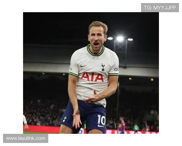 凯恩加盟拜仁：战术价值与转会得失分析