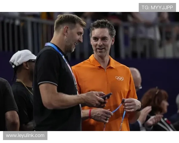 与奥尼尔相比诺维茨基用后仰拉开空间