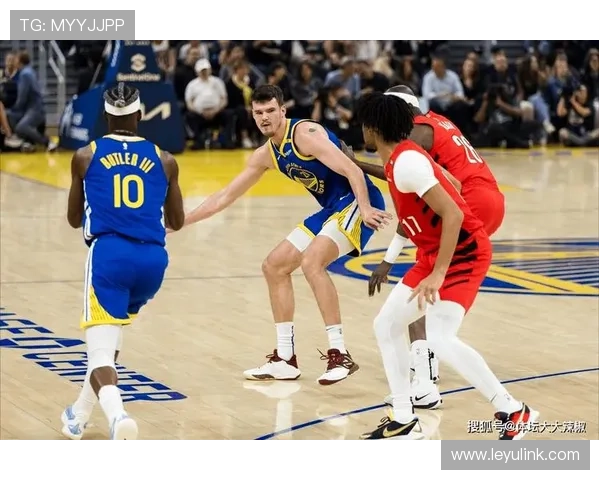 乔纳森·库明加挡拆中投效率提升明显拉开对阵勇士角色差距