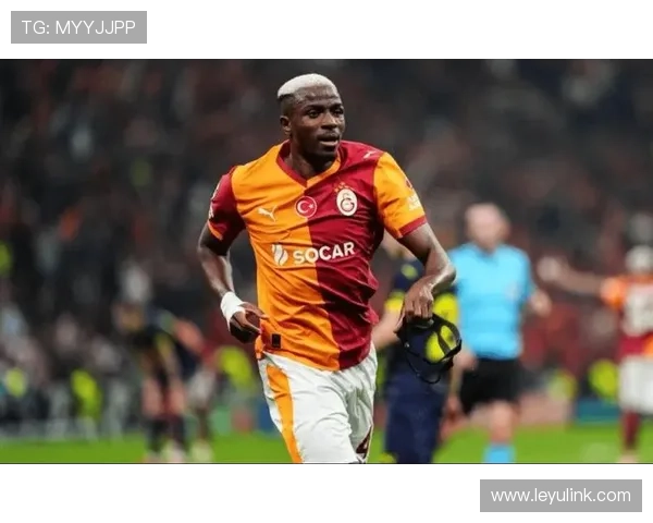 奥斯梅恩经典战役解析：哪些比赛奠定其顶级中锋地位