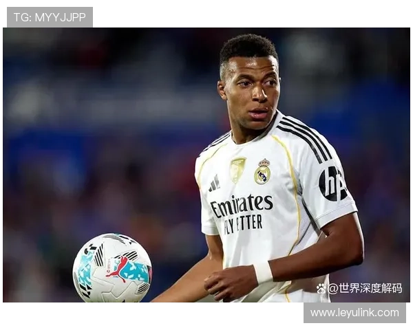 姆巴佩无球跑动能力分析：空间利用是否达到顶级