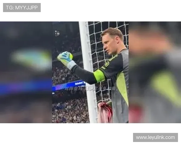 对阵C罗领衔锋线：诺伊尔的关键扑救